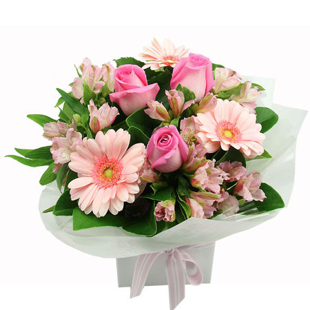 pretty-in-pink-boxed-flowers